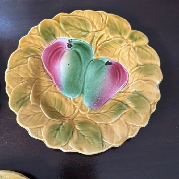 Sarreguemines Majolica Plates  7-1/2" set of 7 - Picture 4 of 12